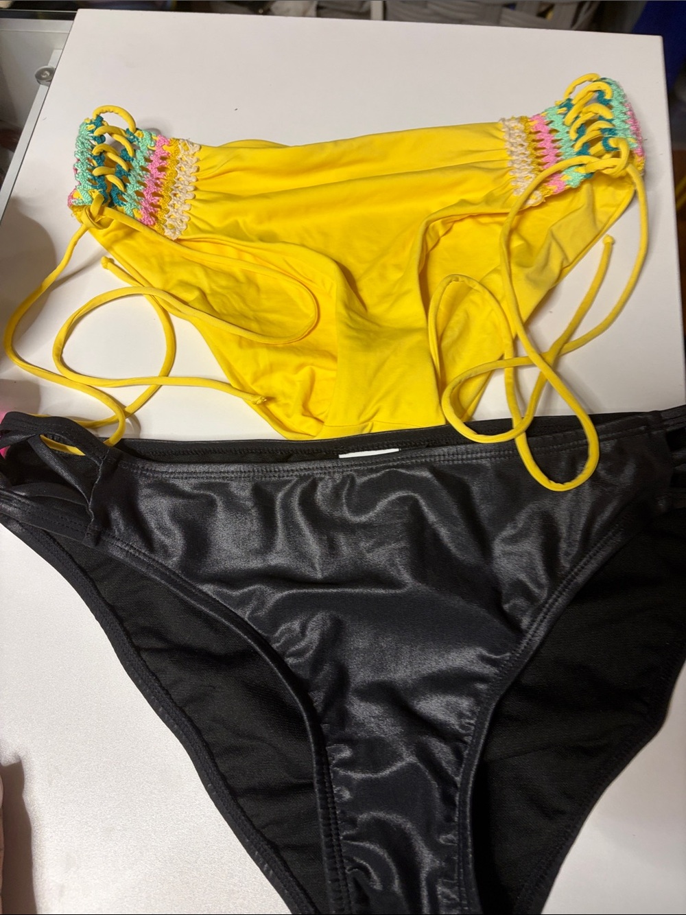 Kenneth Cole Yellow Crochet-Trim Bikini Bottom